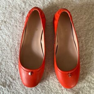 Kate Spade New York orange round toe ballet flats 5 enamel logo EUC